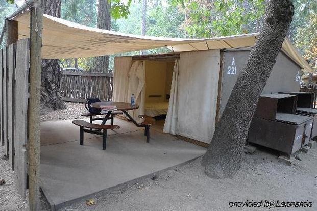 Housekeeping Camp Hotel Curry Village Esterno foto